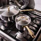 Le trio de casseroles parfaites en inox avec manches dorés